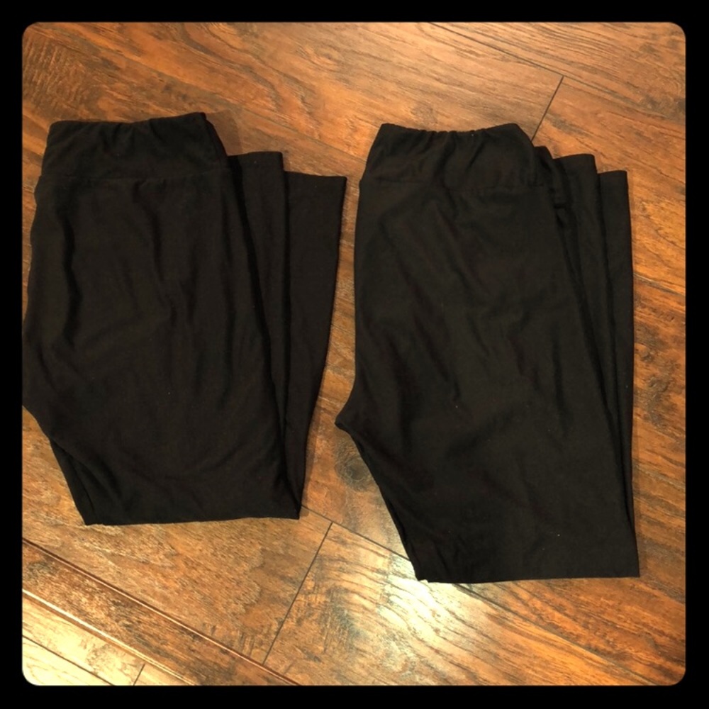 2 pairs of OS lularoe black leggings.